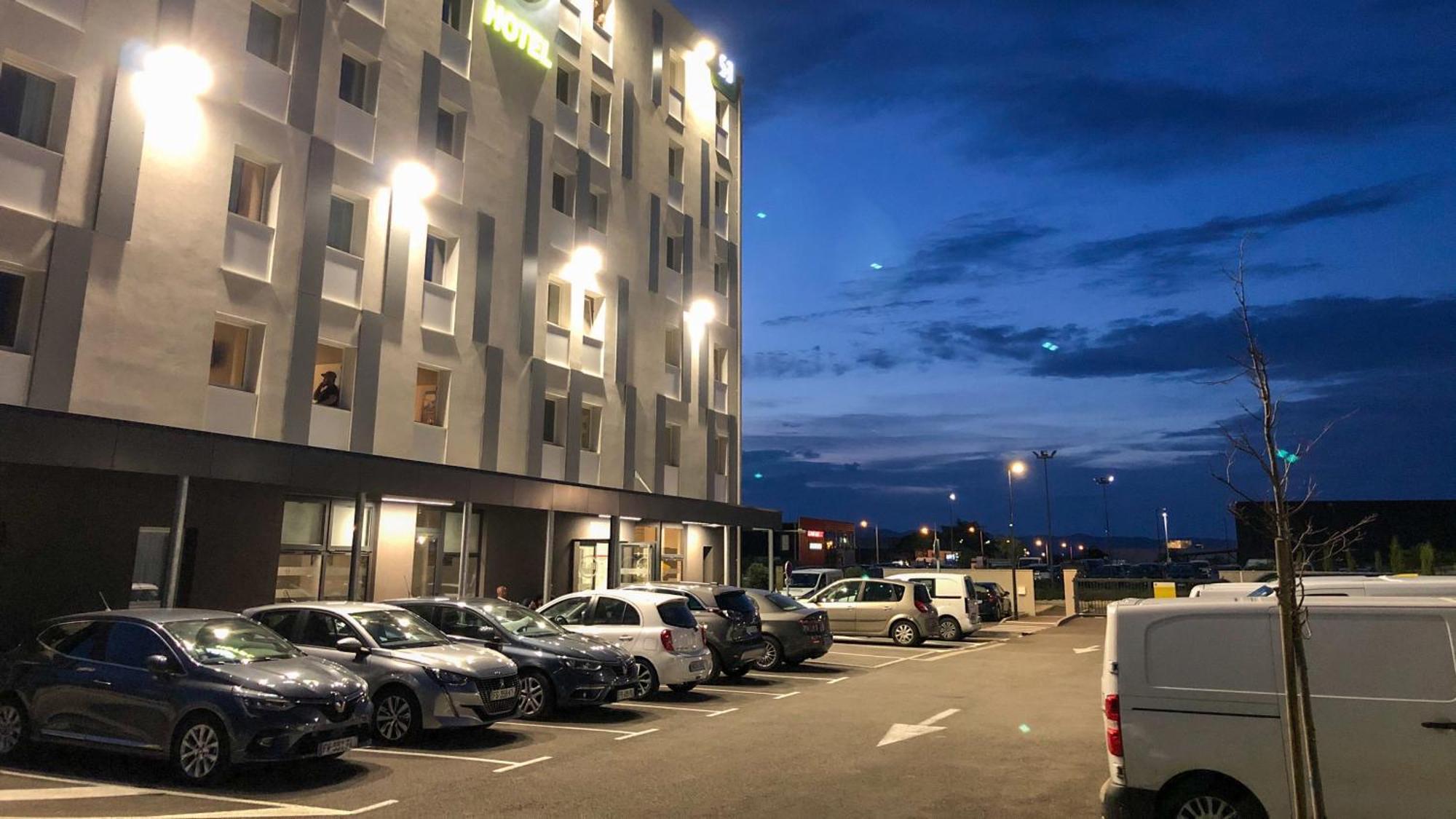 B&B Hotel Montelimar Sud מראה חיצוני תמונה